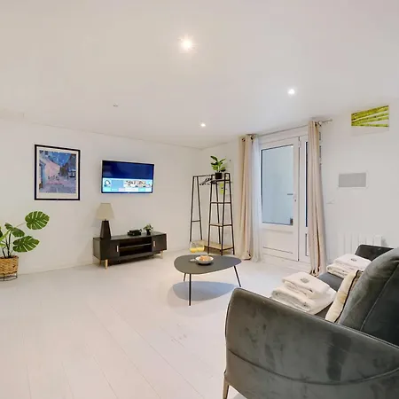 Spacious Apartment-2br-4p *