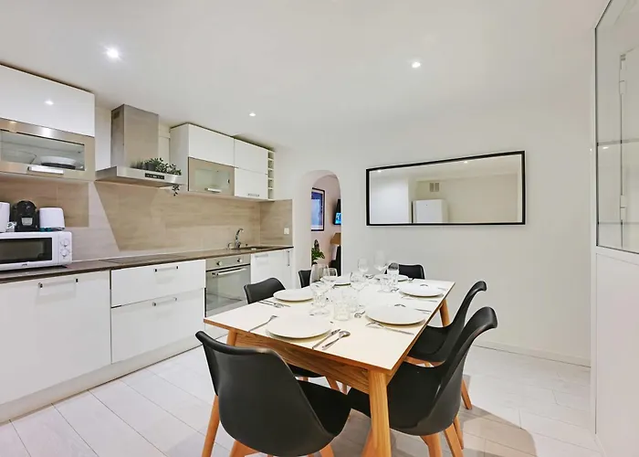 דירה Spacious Apartment-2br-4p *
